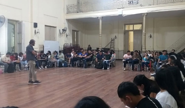 Fotografía: Talleres de formación en alfabetización académica en el Nivel Superior