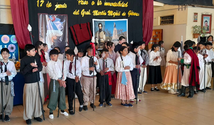 Se homenajeó a la bandera a través del arte y la expresión cultural Fotografía: Se homenajeó a la bandera a través del arte y la expresión cultural