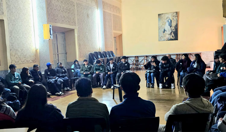 Estudiantes de colegios de Capital participaron en una jornada de diálogo y reflexión sobre liderazgo Fotografía: Estudiantes de colegios de Capital participaron en una jornada de diálogo y reflexión sobre liderazgo