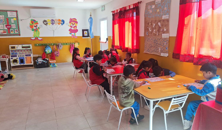 Fotografía: Educación impulsa la alfabetización inicial en Tolar Grande