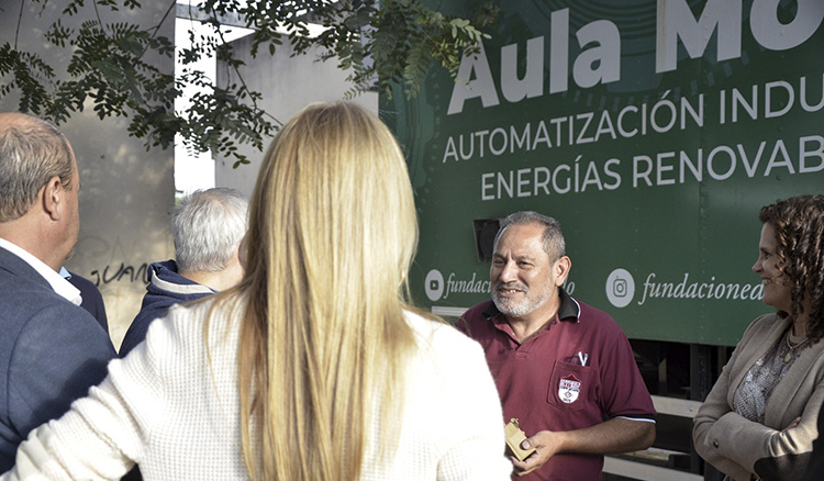 Fotografía: Más de 800 salteños se capacitaron en el Aula Taller Móvil de última generación en Campo Quijano