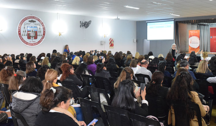 Fotografía: Planifican acciones de fortalecimiento de la alfabetización inicial