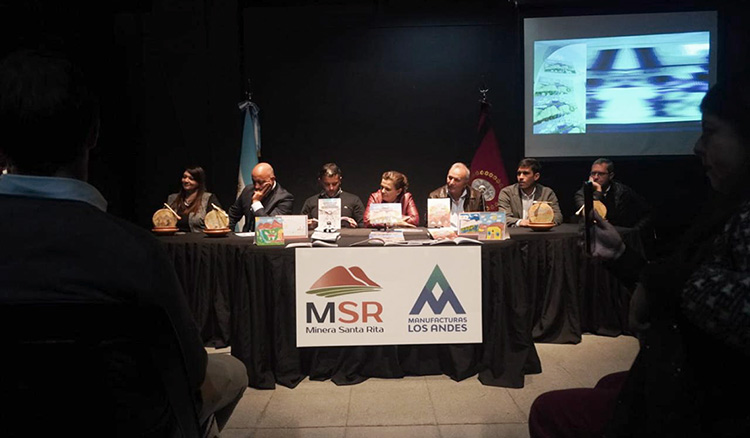 Fotografía: Presentación de Libros Comunitarios de Puna en la Casa de la Cultura
