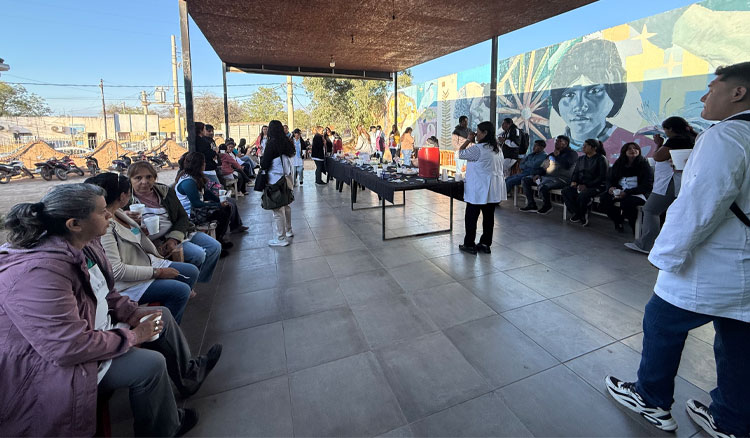 Alfabetización: la propuesta MATEO capacitó a 140 docentes y entregó material en San Martín y Rivadavia